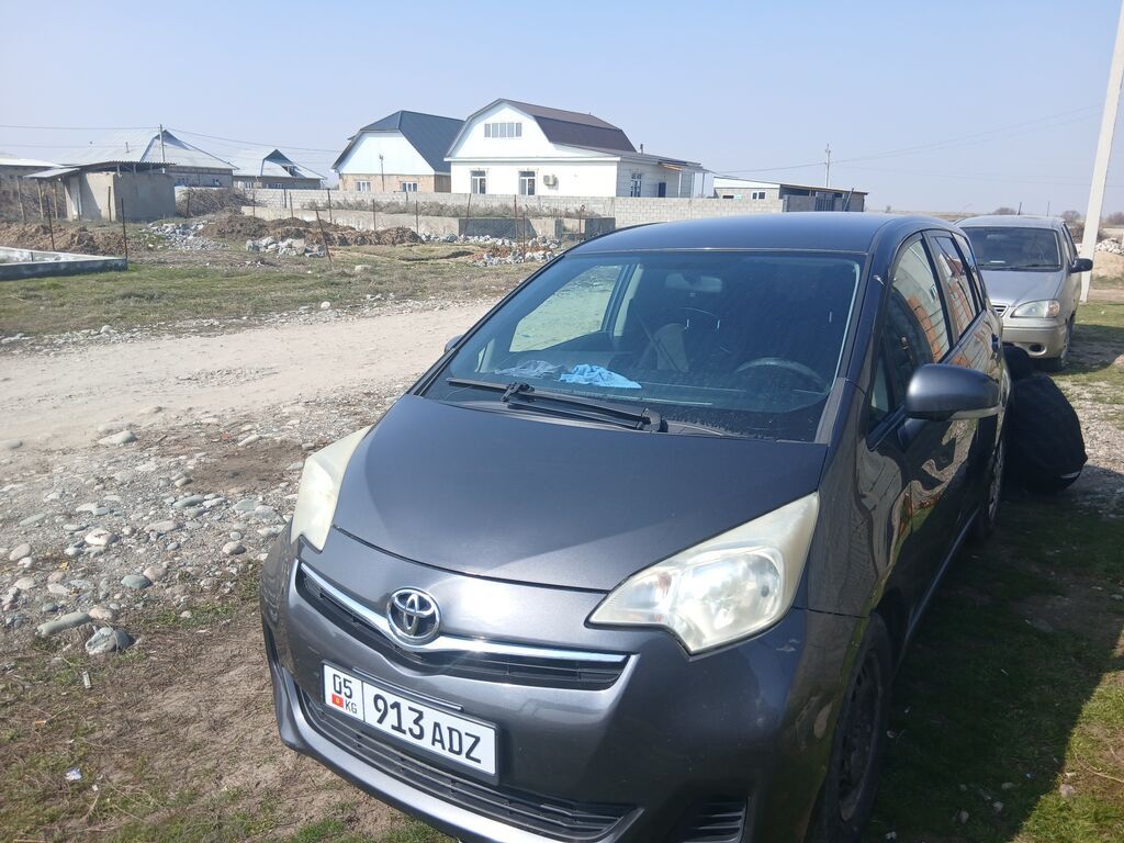 Toyota Verso: 2011 г., 1.3 л, Автомат, Бензин, Универсал: фото 4