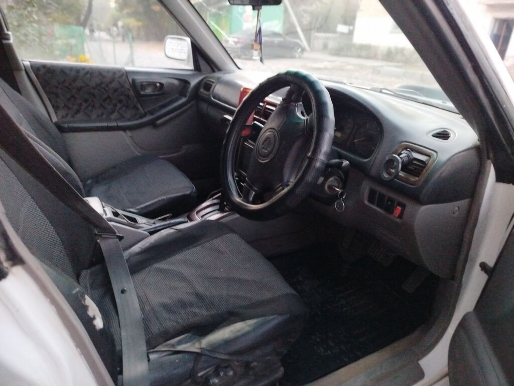 Subaru Forester: 1998 г., 2 л, Автомат, Бензин, Универсал: фото 5