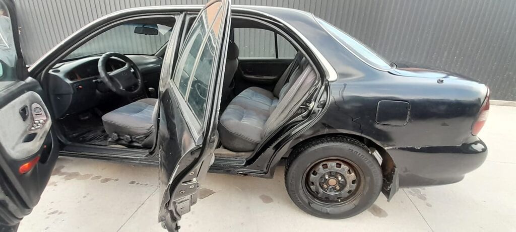 Hyundai Sonata: 1998 г., 1.5 л, Автомат, Бензин, Седан: фото 7