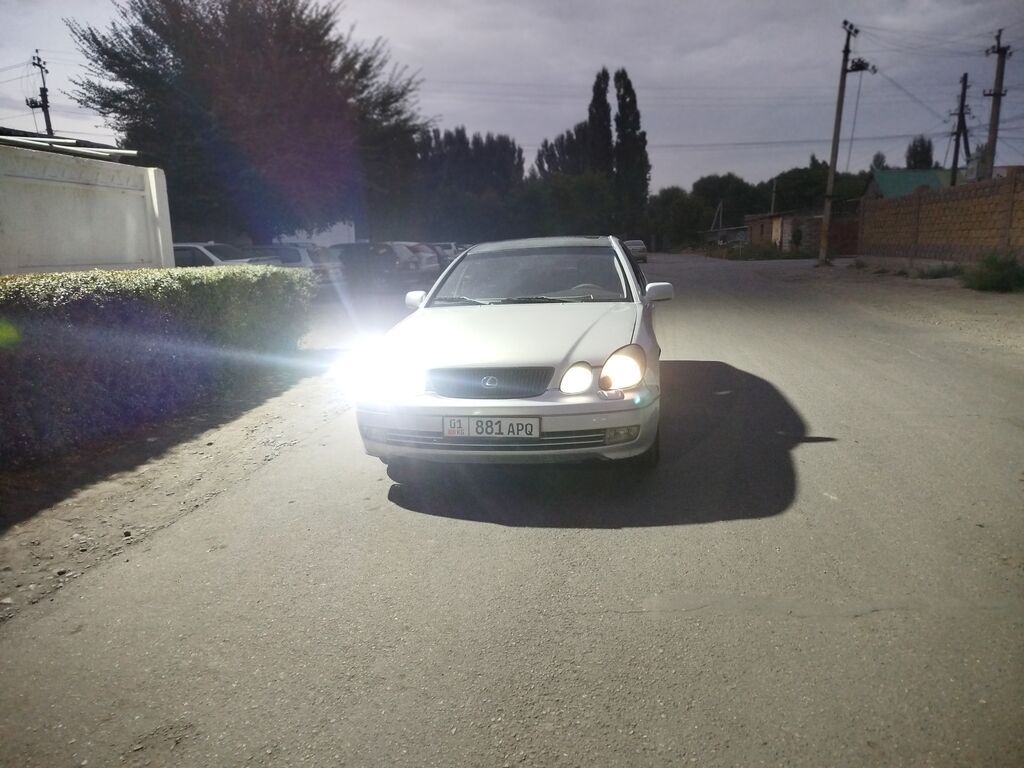 Lexus GS: 2001 г., 3 л, Автомат, Газ, Седан: фото 1