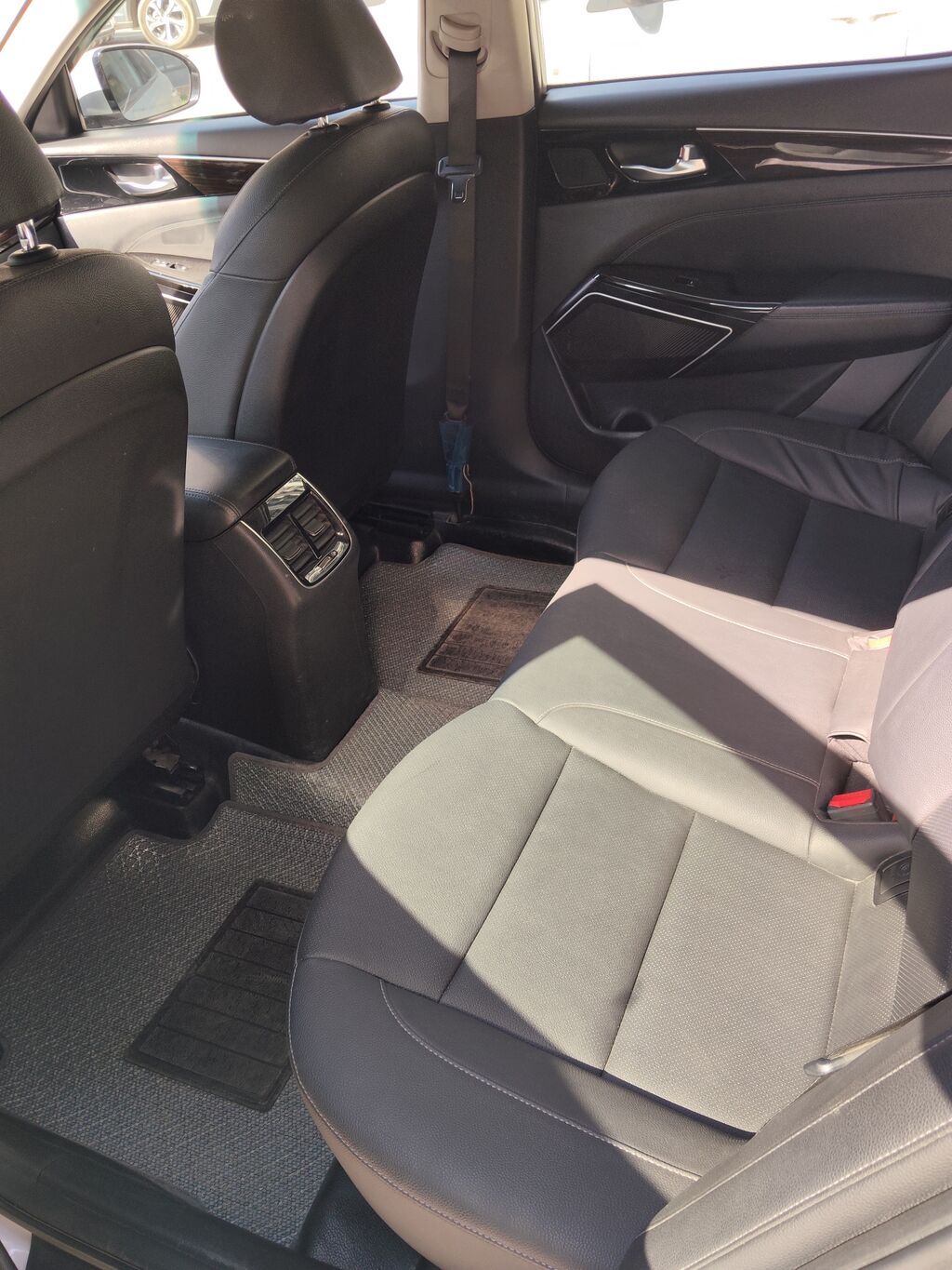 Kia K7: 2019 г., 3 л, Автомат, Газ, Седан: фото 7