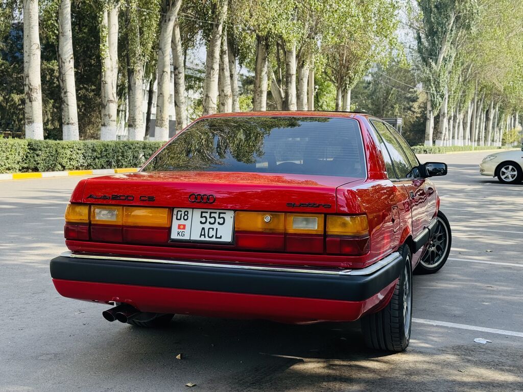 Audi 100: 1990 г., 2.6 л, Механика, Бензин, Седан: фото 5