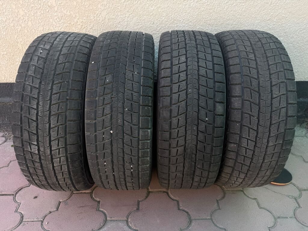 Комплект зимних шин Dunlop Winter Maxx SJ8 - Размер: 265/60 R18 -: фото 1