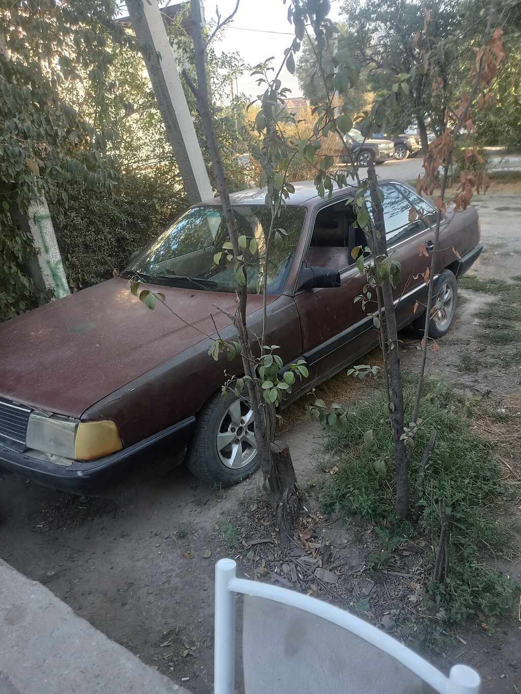 Audi 100: 1989 г., Механика, Седан: фото 6