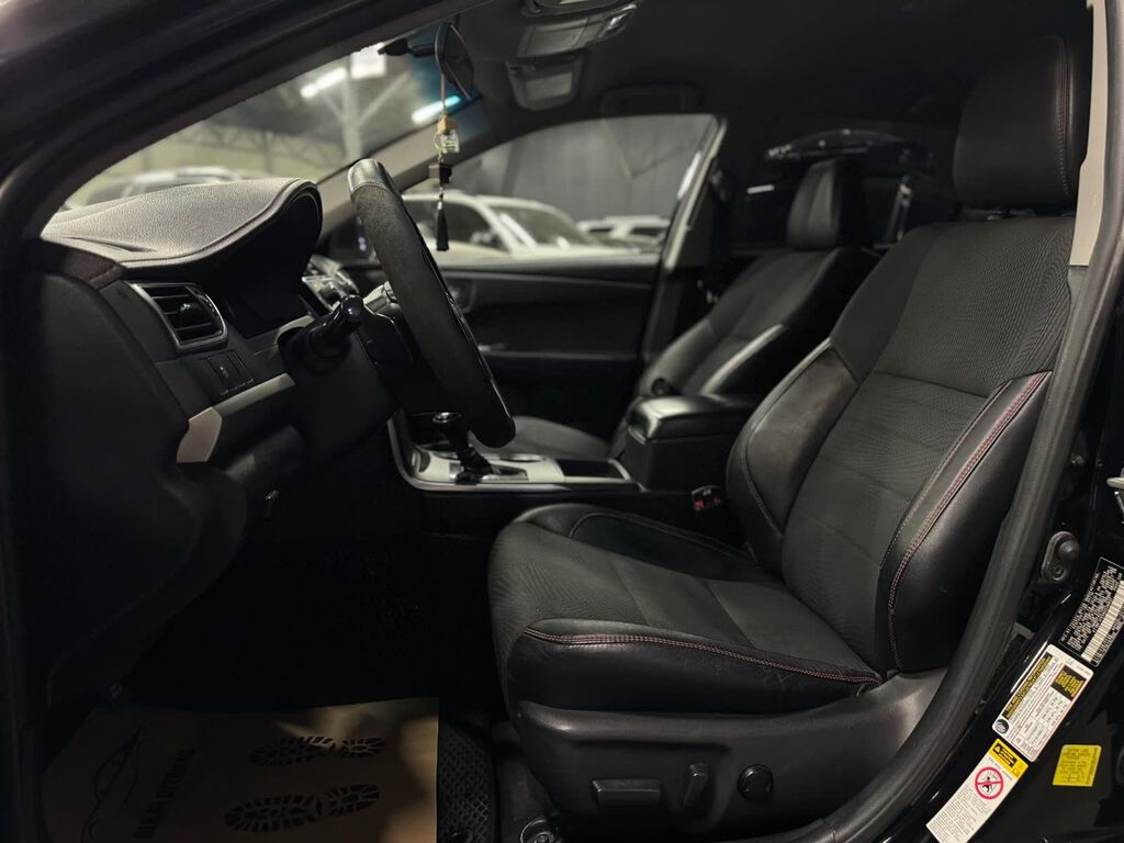 Toyota Camry: 2016 г., 0.5 л, Автомат, Бензин: фото 3