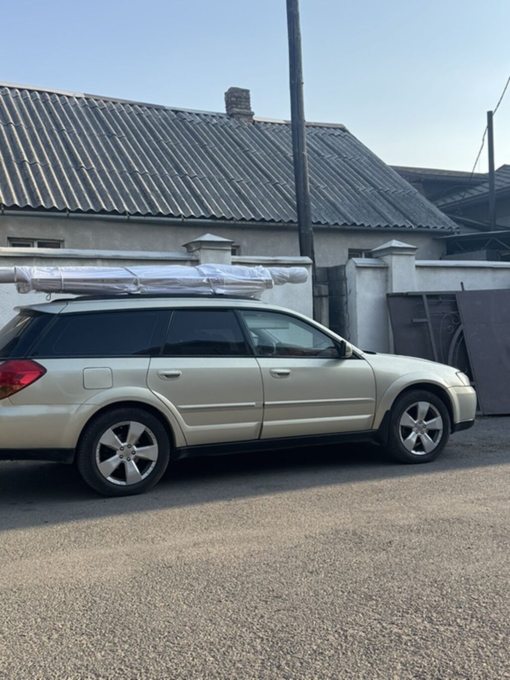 Subaru Outback: 2004 г., 3 л, Автомат, Газ, Универсал: фото 3