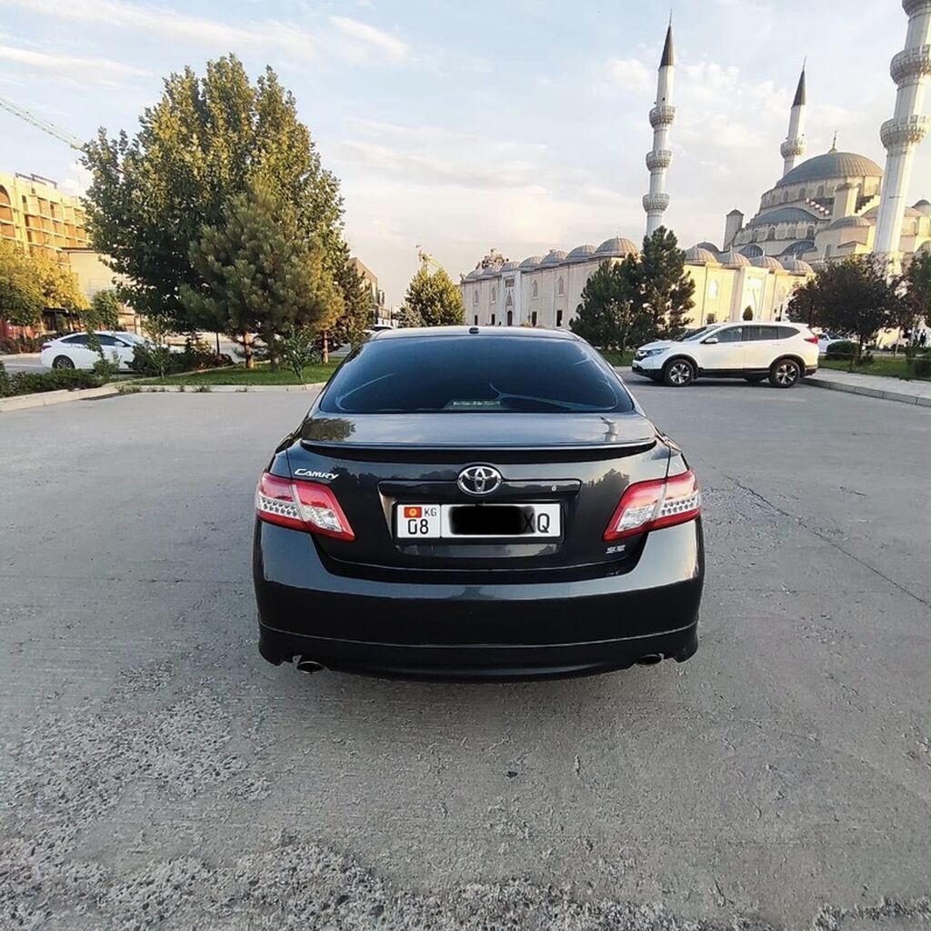 Toyota Camry: 2010 г., 2.5 л, Автомат, Бензин, Седан: фото 2