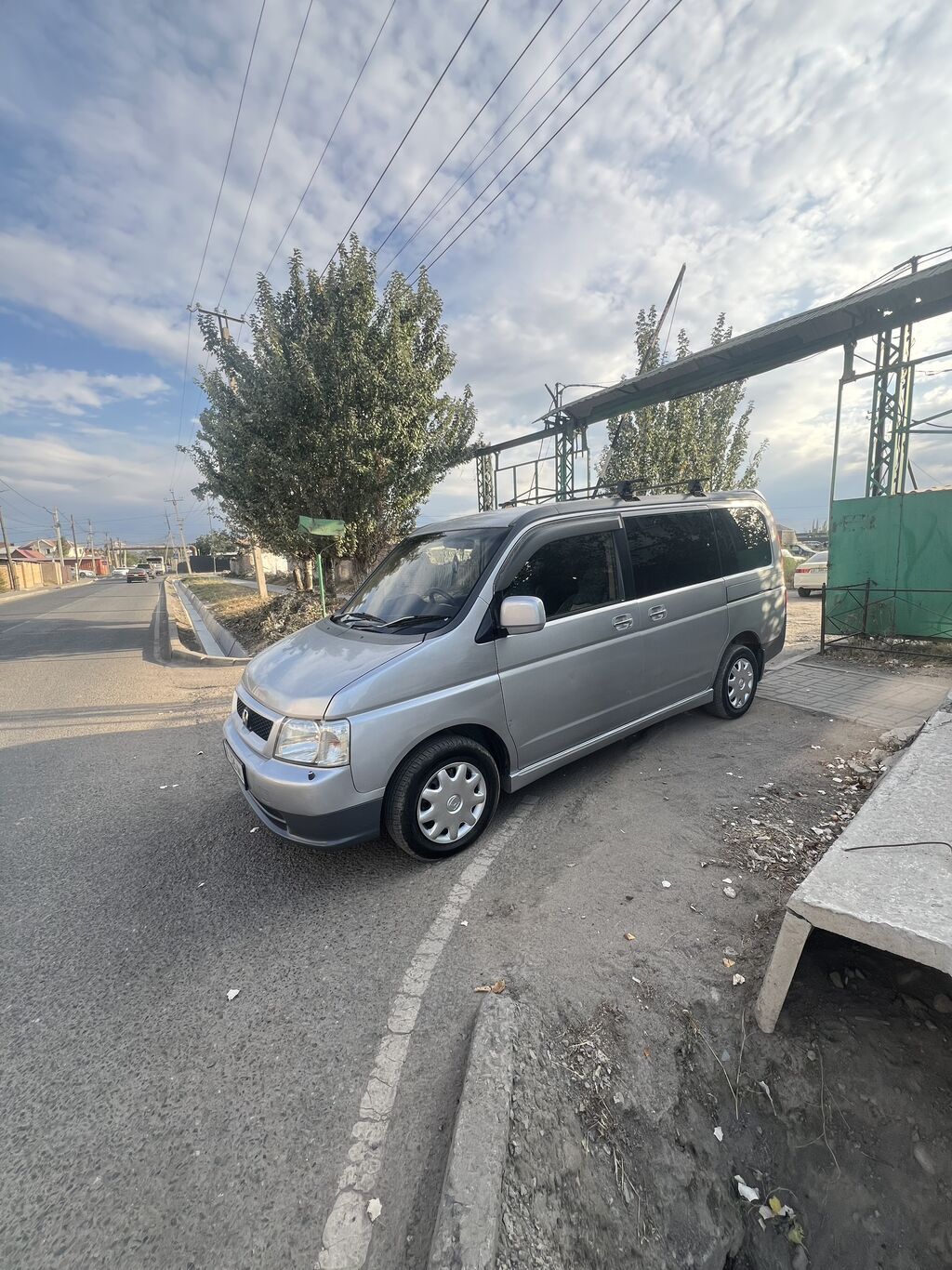 Honda Stepwgn: 2001 г., 2 л, Автомат, Бензин, Универсал: фото 3