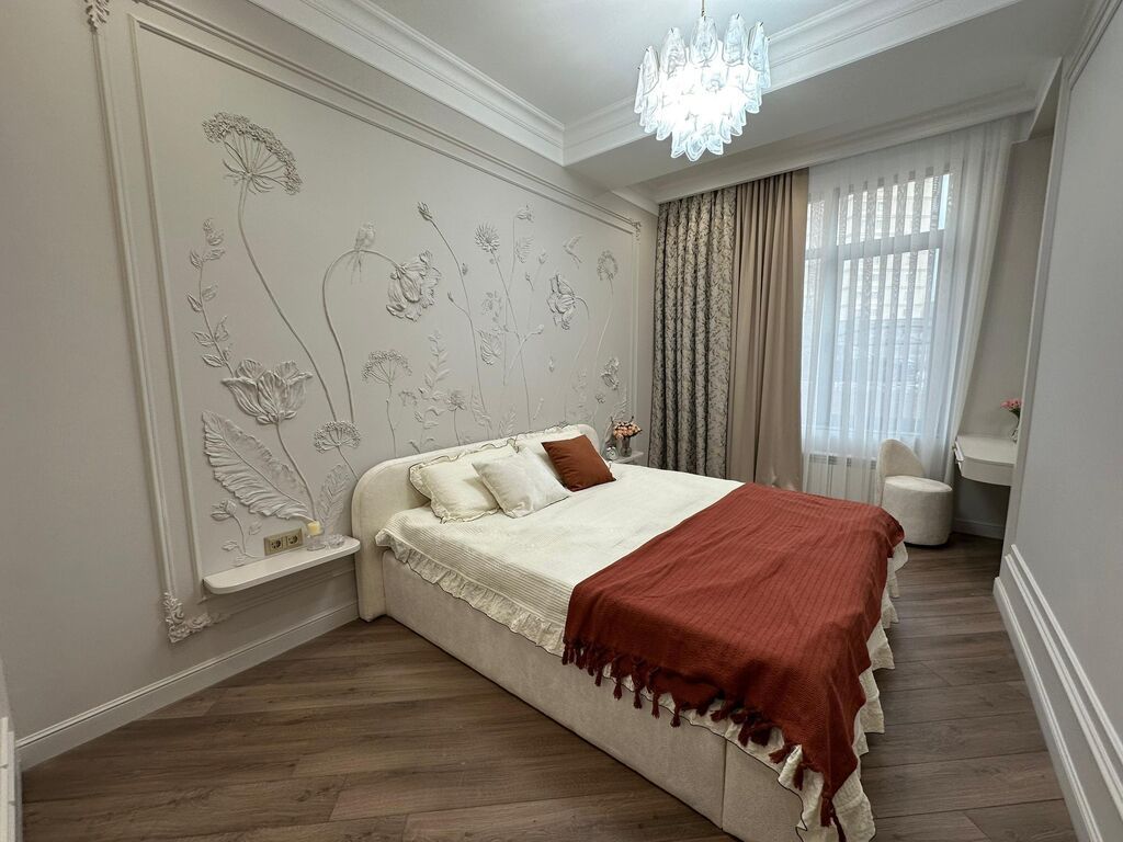 2 комнаты, 75 м², Асанбай мкр Элитка, 1 этаж, Евроремонт: фото 1
