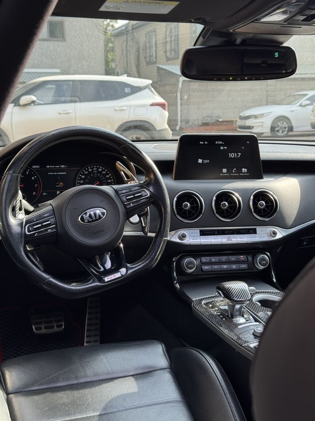 Kia Stinger: 2018 г., 3.3 л, Автомат, Бензин, Лифтбек: фото 6