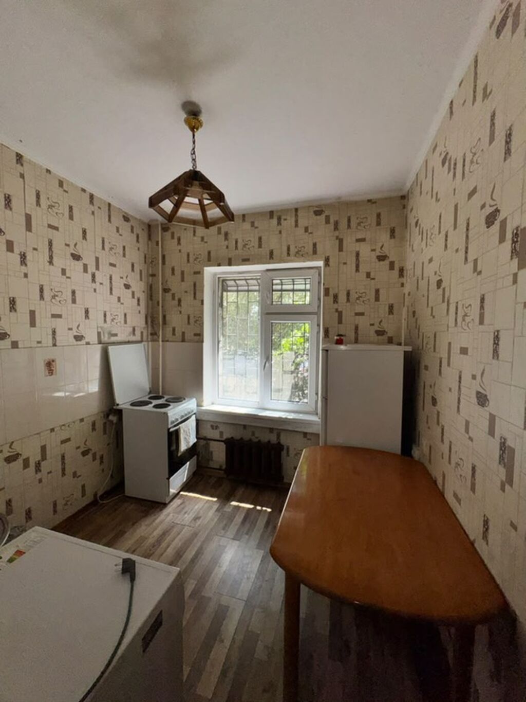 2 комнаты, 50 м², 105 серия, 1 этаж, Требуется ремонт: фото 2