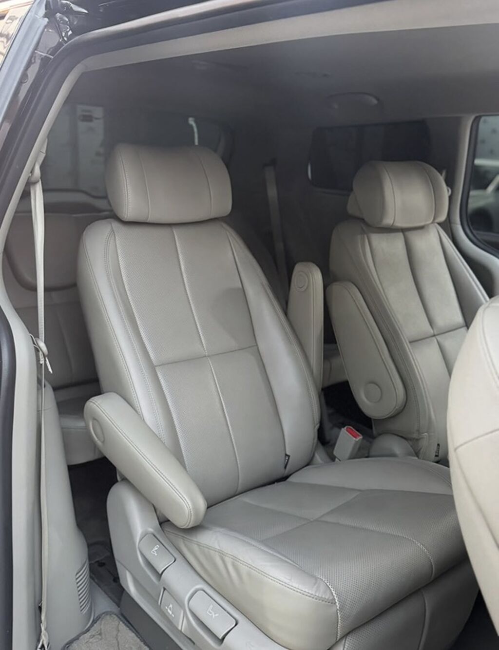 Kia Carnival: 2019 г., 2.2 л, Автомат, Дизель, Минивэн: фото 4