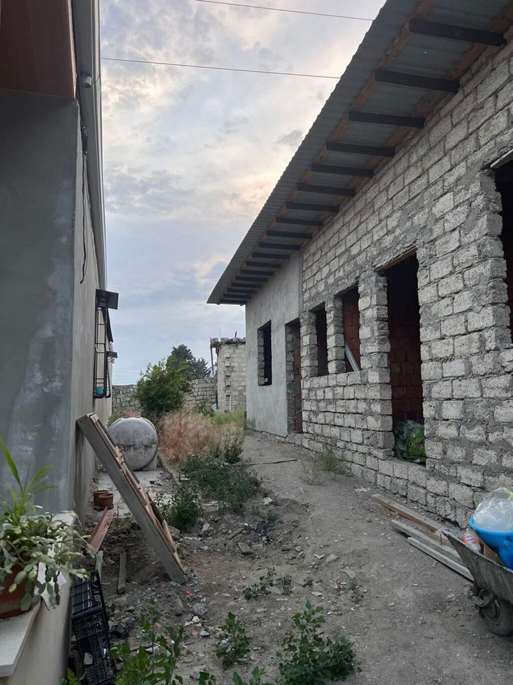 🚨🏡 TƏCİLİ SATILIR! — 160.000 min 🏡🚨 📍 Babək prospekti — Maşın