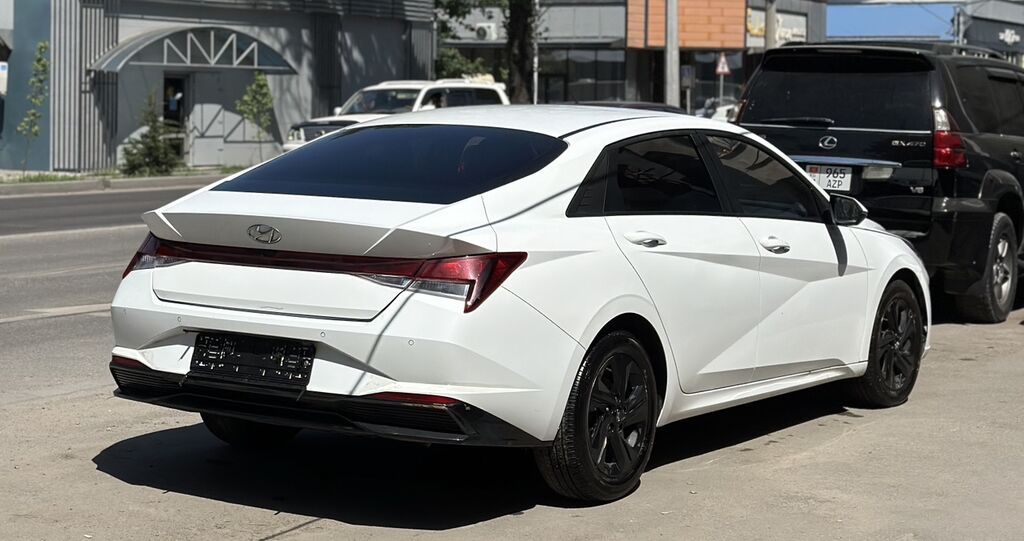 Hyundai Elantra: 2021 г., 1.6 л, Автомат, Бензин, Седан: фото 5