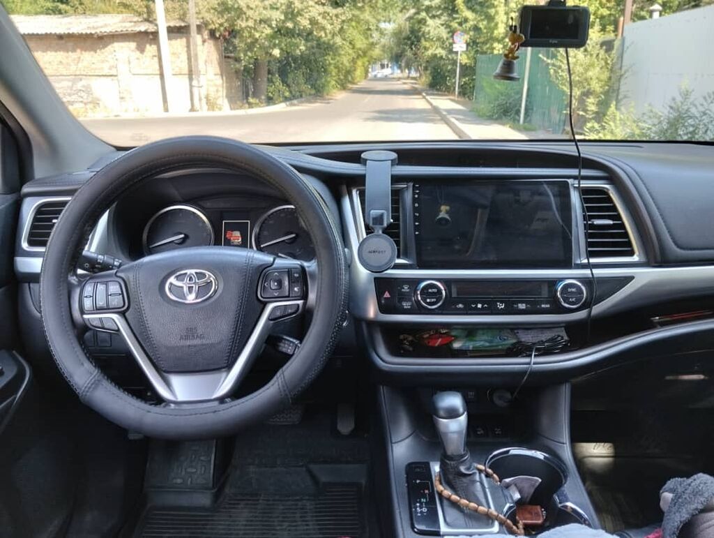 Toyota Highlander: 2018 г., 3.5 л, Автомат, Бензин, Кроссовер: фото 3