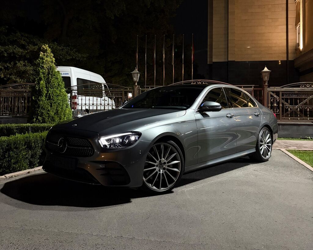 Mercedes-Benz E-Class: 2022 г., 2 л, Автомат, Бензин, Седан: фото 3