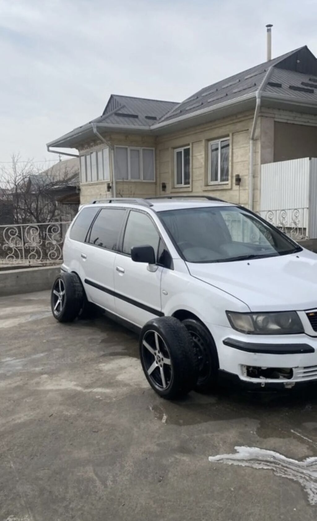 Mitsubishi Chariot: 2003 г., 2.4 л, Автомат, Бензин, Минивэн: фото 8