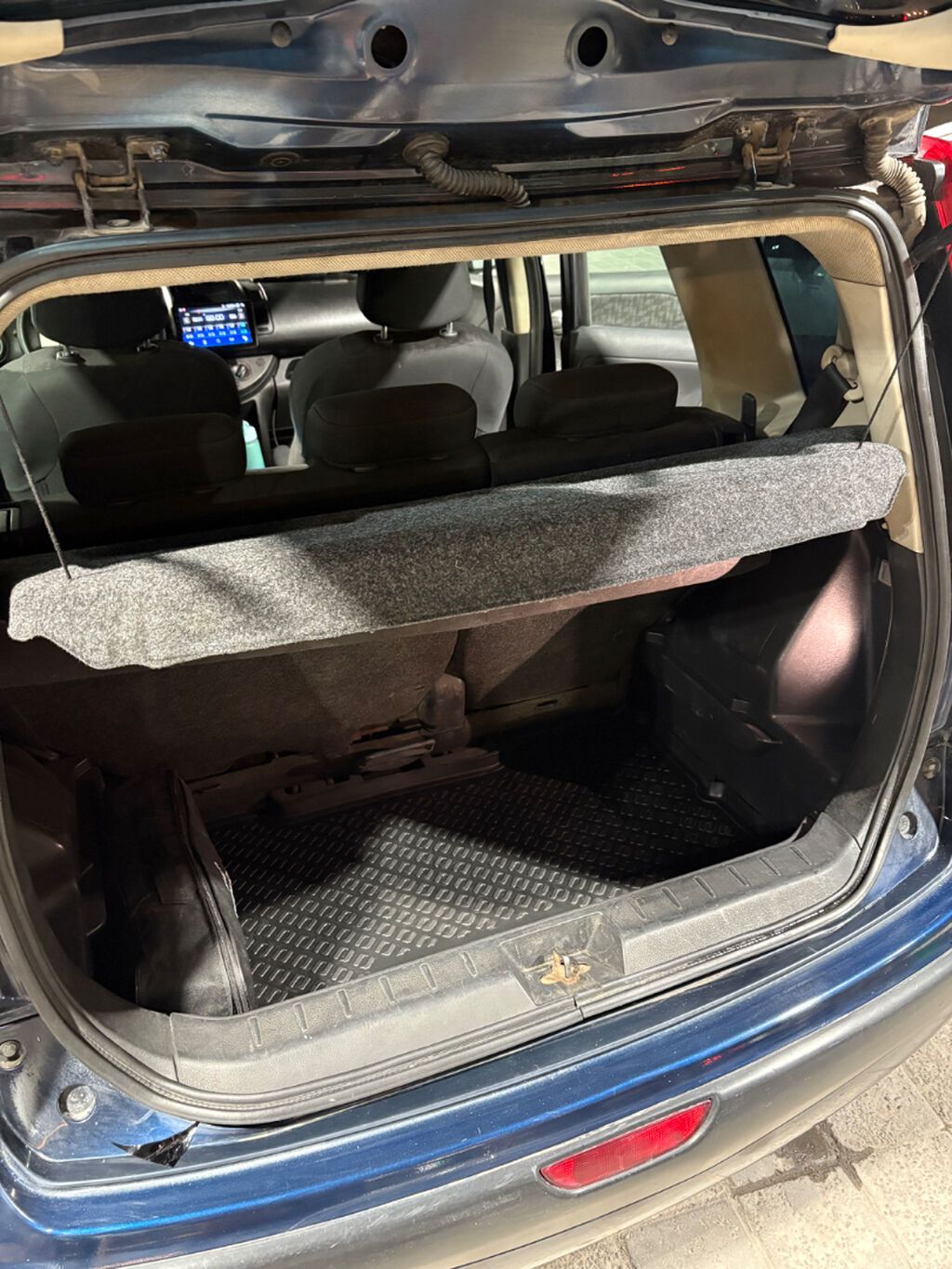 Nissan Note: 2006 г., 1.6 л, Автомат, Бензин, Хэтчбэк: фото 7