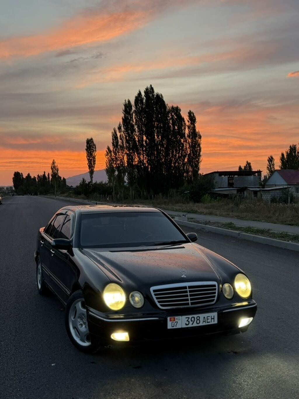 Mercedes-Benz E-Class: 2000 г., 4.3 л, Автомат, Газ, Седан: фото 3
