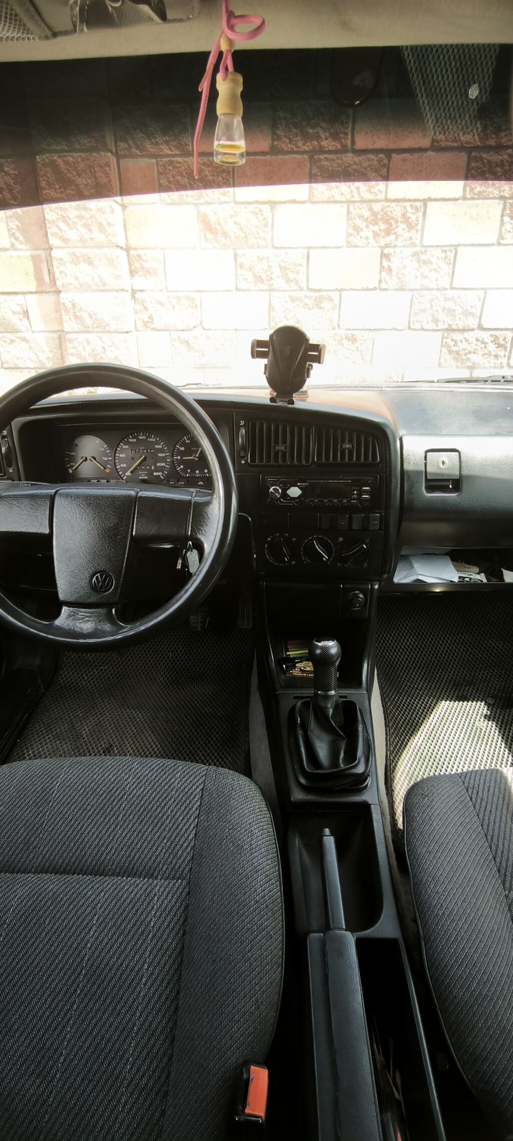 Volkswagen Passat: 1988 г., 1.8 л, Механика, Бензин, Седан: фото 5