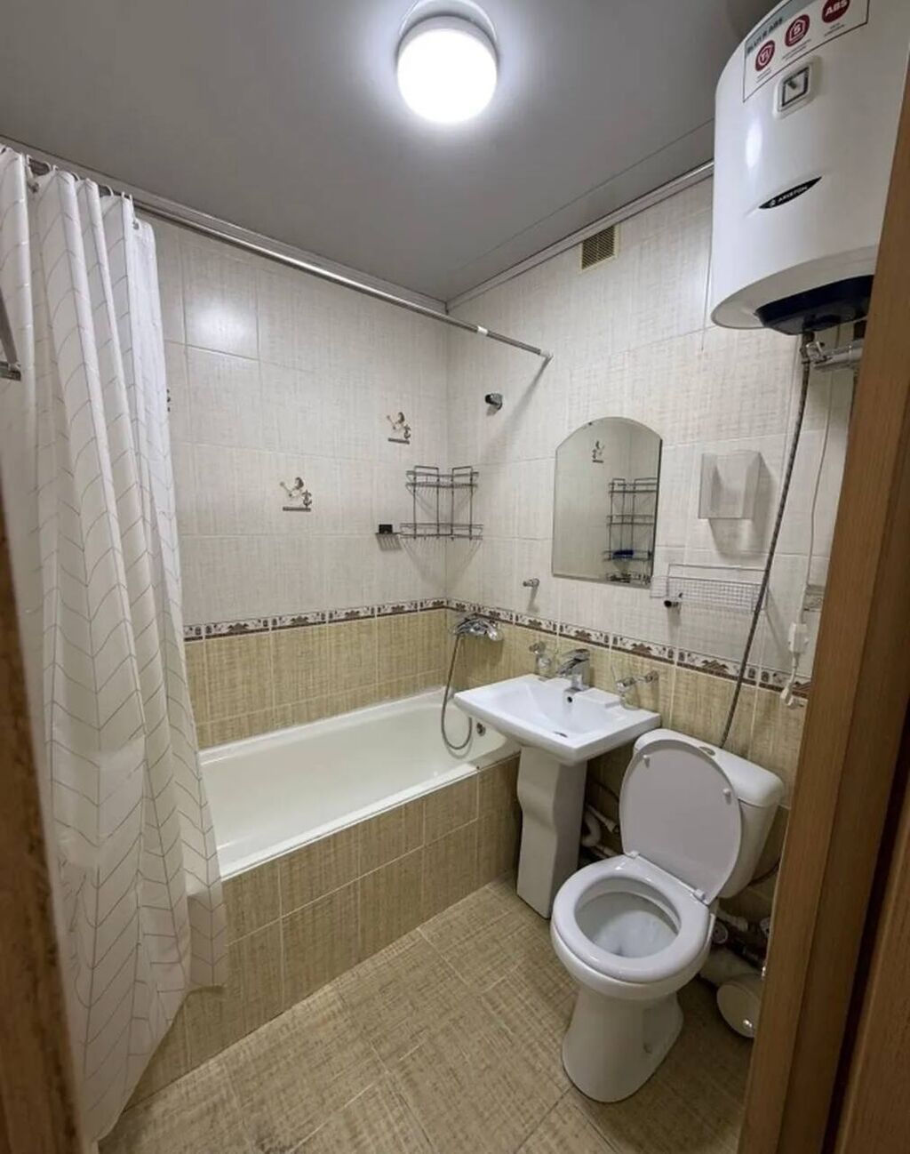 1 комната, 35 м², 12 мкр 106 серия, 5 этаж, Косметический ремонт: фото 4