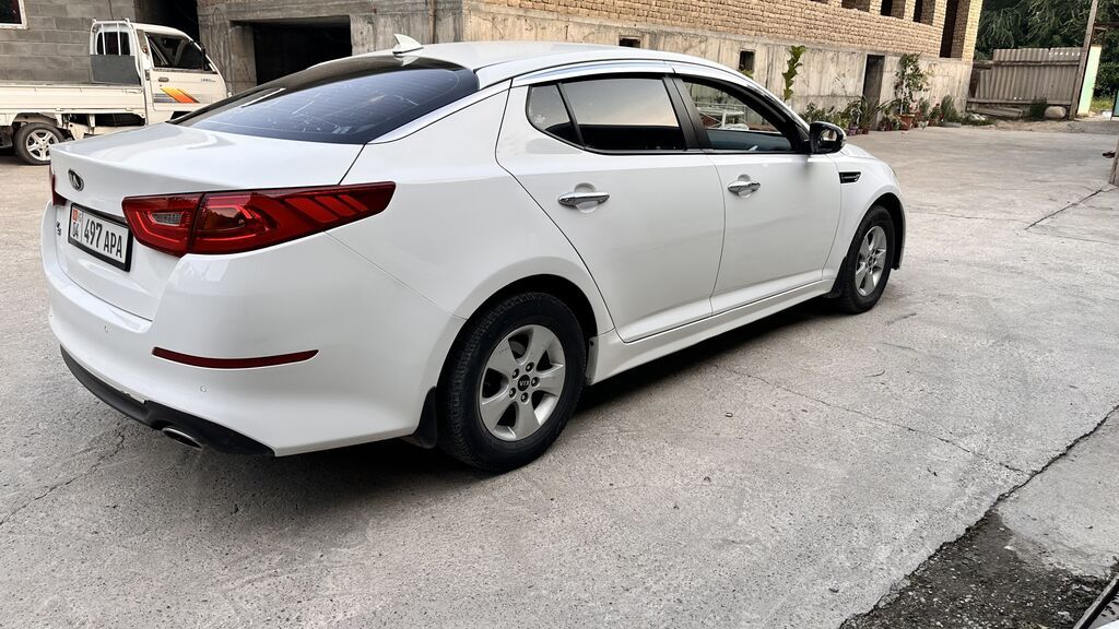 Kia K5: 2011 г., 2 л, Автомат, Газ, Седан: фото 4