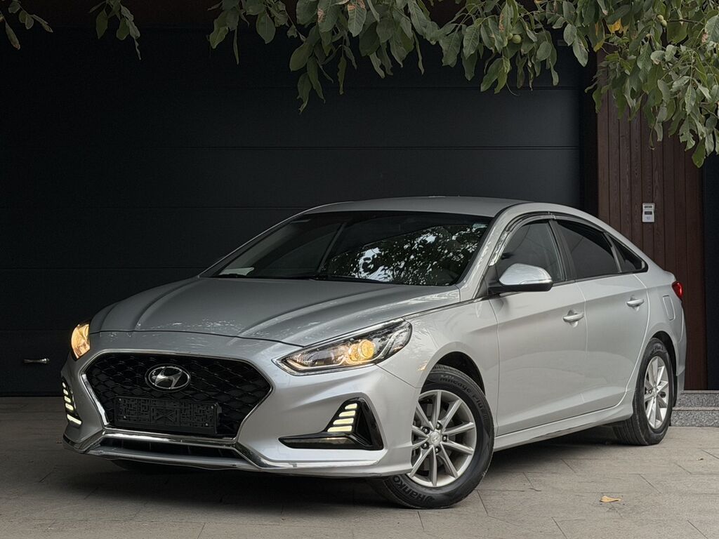 Hyundai Sonata: 2021 г., 2 л, Автомат, Газ, Седан: фото 2