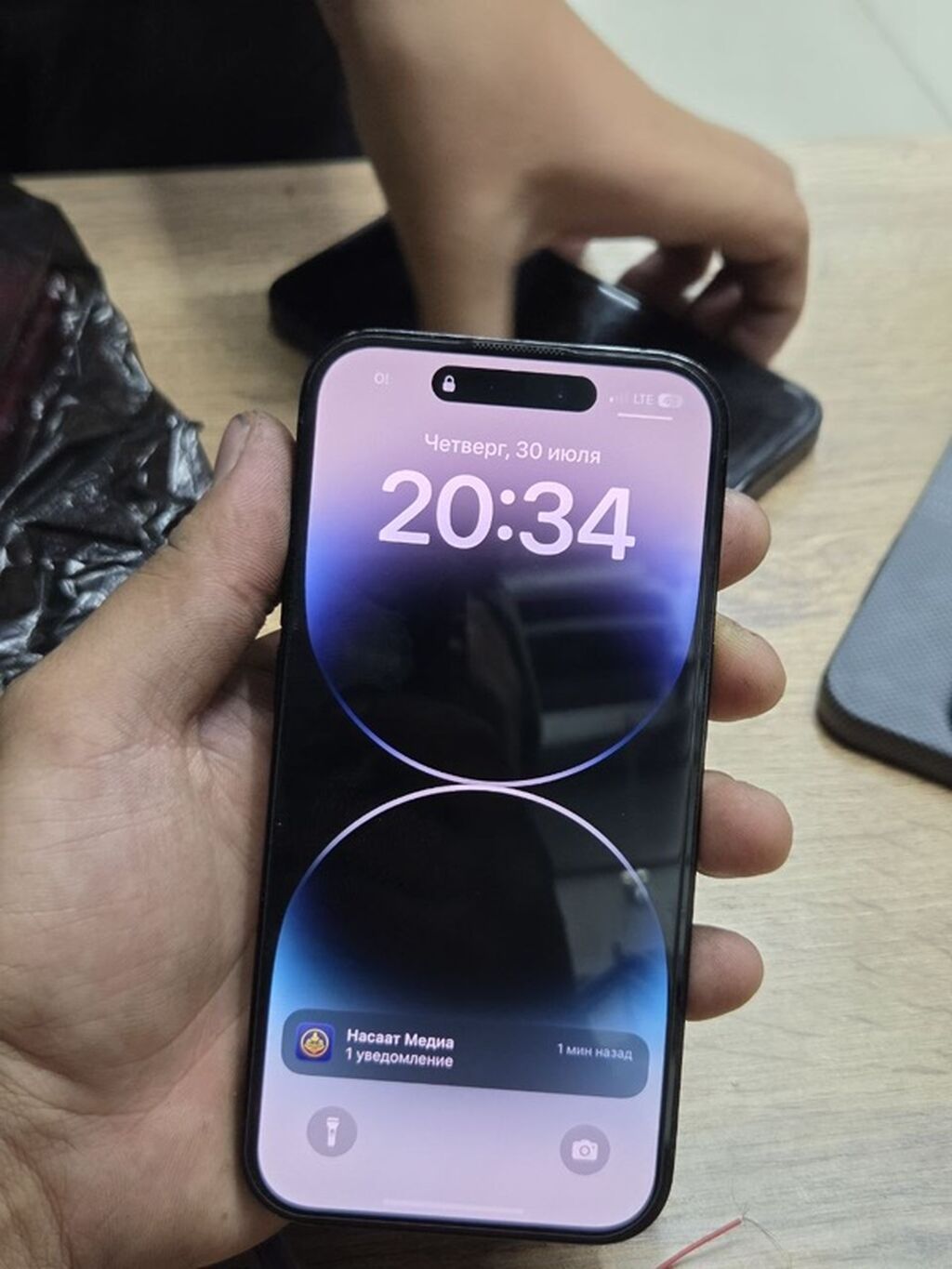 IPhone (14 Pro, цвет «черный титан») Полностью родной. Акб 86%родной: фото 6