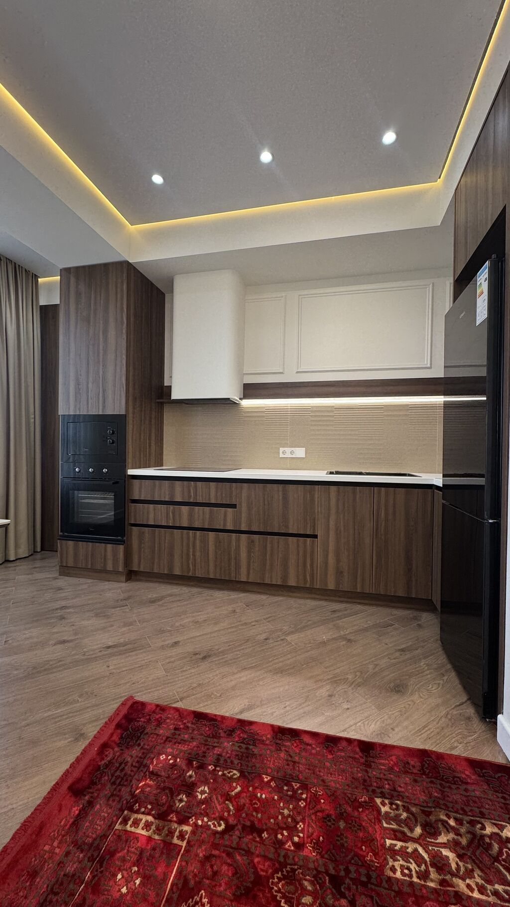 3 комнаты, 76 м², Элитка, 4 этаж, Дизайнерский ремонт: фото 3
