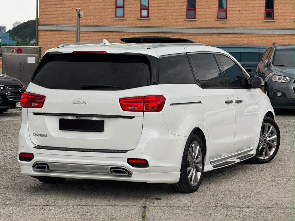 Kia Carnival: 2020 г., 2.2 л, Автомат, Дизель, Седан: фото 7