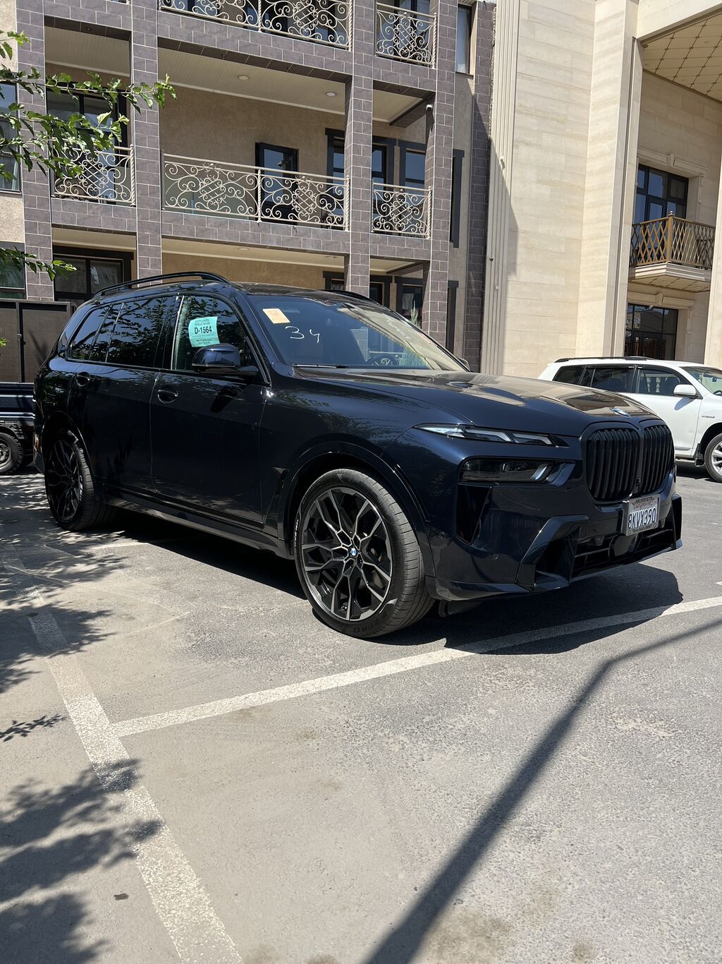 BMW X7: 2022 г., 3 л, Автомат, Бензин, Кроссовер: фото 2