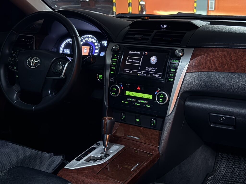 Toyota Camry: 2012 г., 3.5 л, Автомат, Бензин, Седан: фото 7