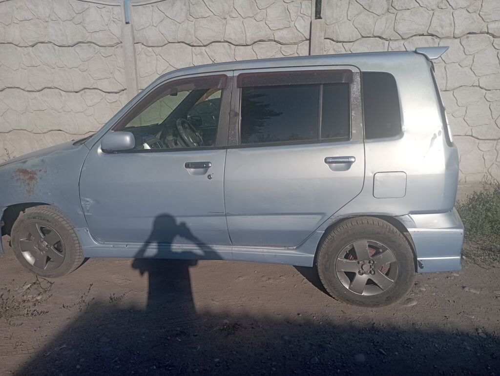 Nissan Cube: 2002 г., Внедорожник: фото 4