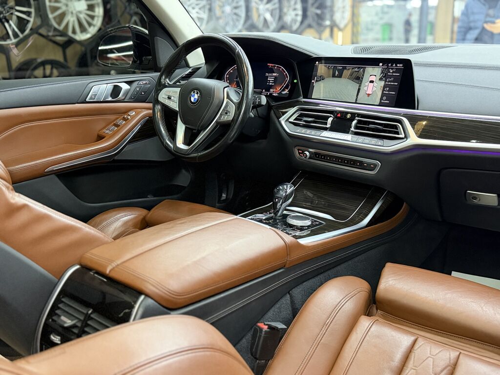 BMW X7: 2019 г., 3 л, Автомат, Бензин, Внедорожник: фото 7