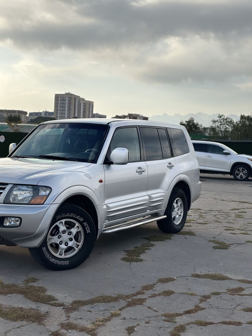 Mitsubishi Pajero: 2001 г., 3.2 л, Механика, Дизель, Внедорожник: фото 2