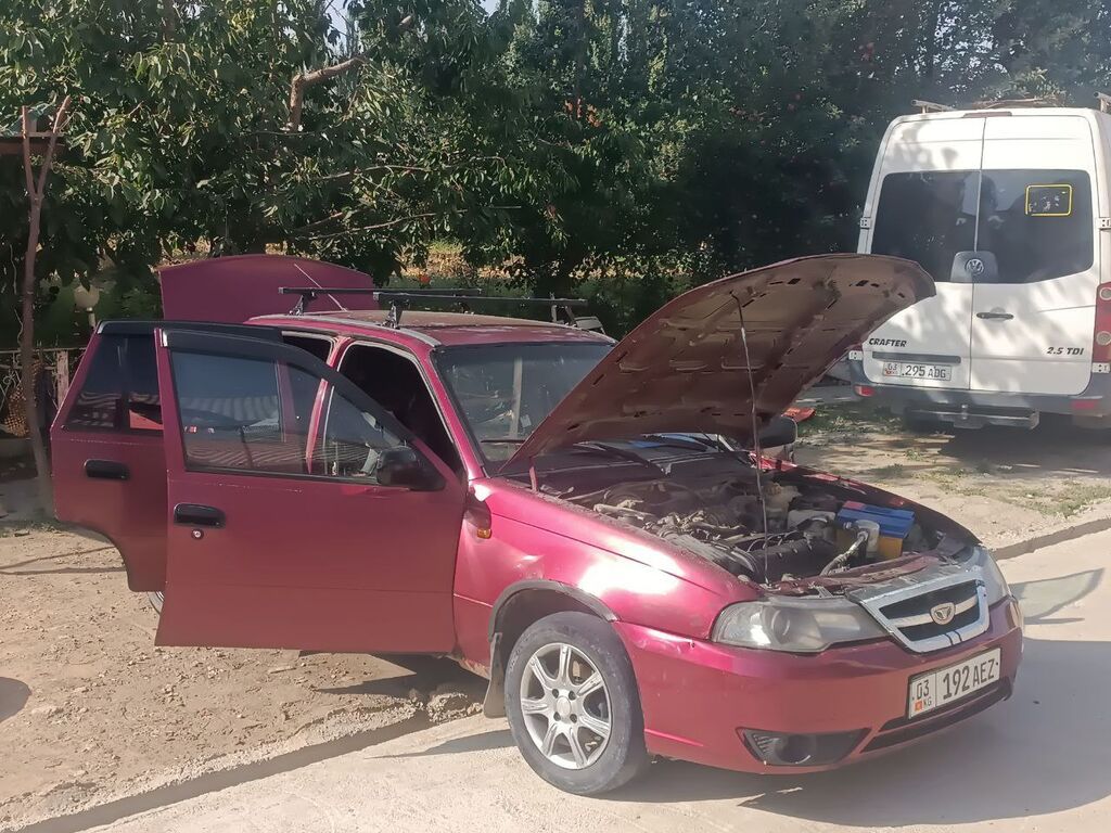 Daewoo Nexia: 2011 г., 1.6 л, Механика, Бензин, Седан: фото 3