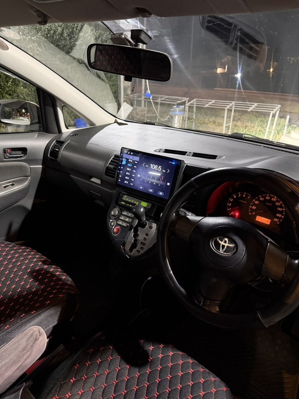 Toyota WISH: 2004 г., 1.8 л, Автомат, Бензин, Минивэн: фото 8