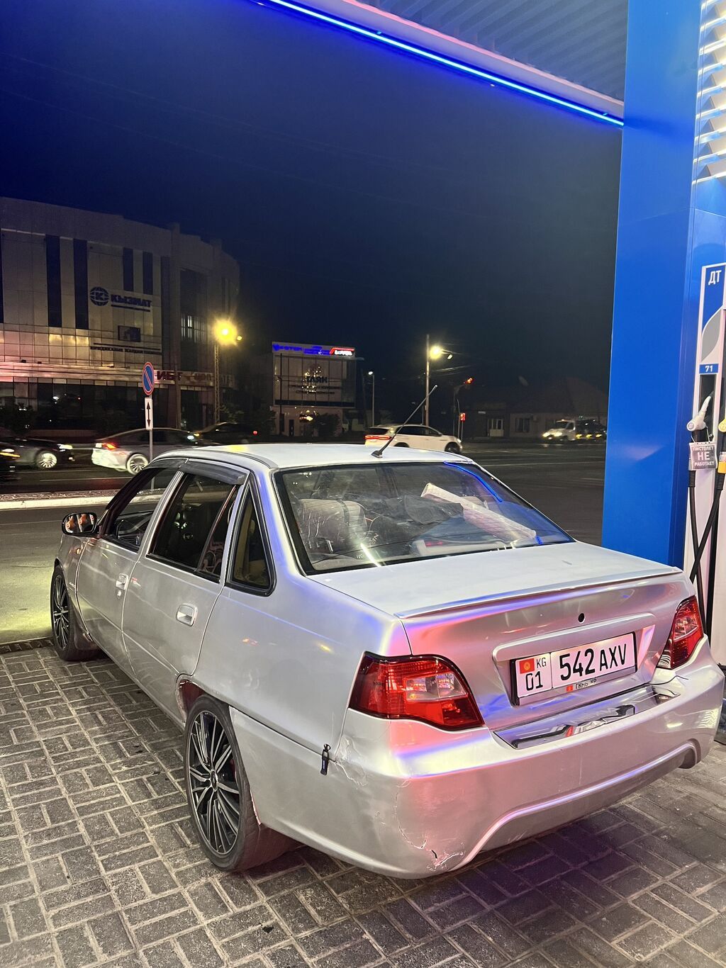 Daewoo Nexia: 2010 г., 1.6 л, Механика, Бензин, Седан: фото 3