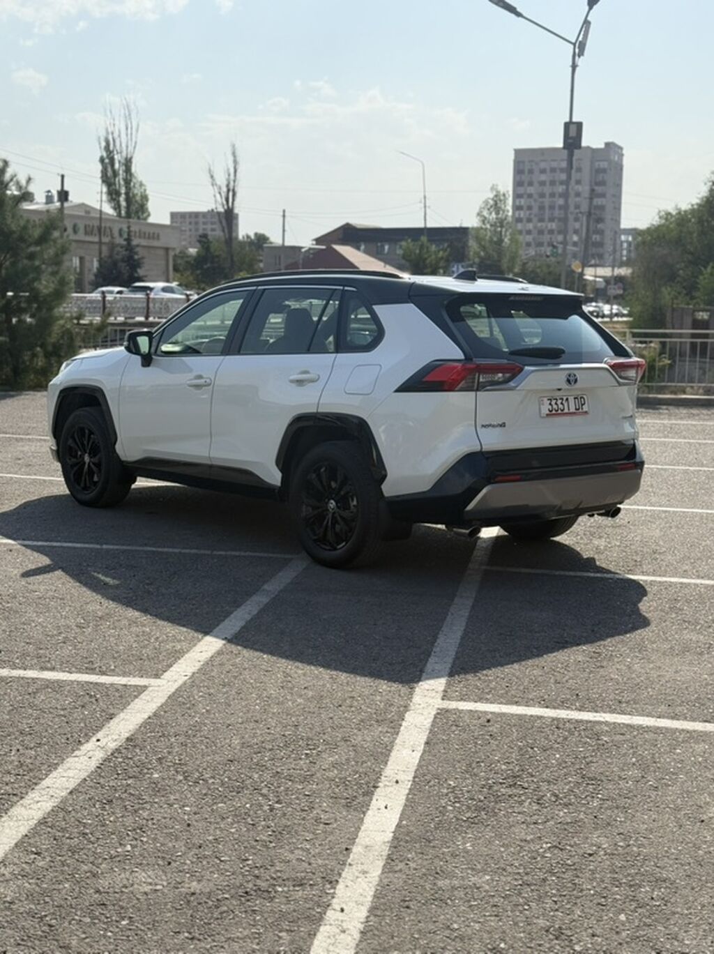 Toyota RAV4: 2021 г., 2.5 л, Автомат, Бензин, Кроссовер: фото 4