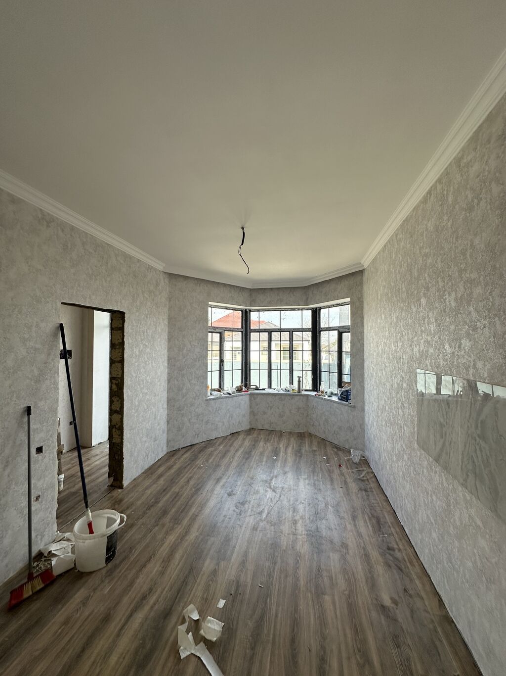 4 otaqlı, 135 kv. m, Kredit var, Yeni təmirli