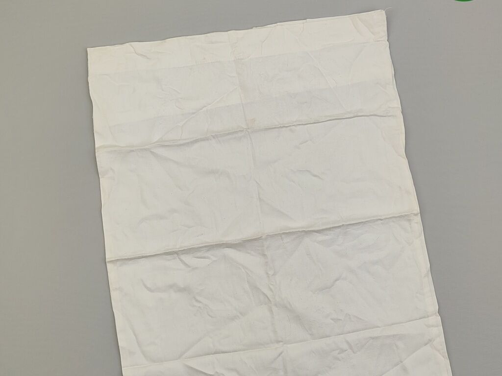 Poszewki: Pillowcase, 66 x 48, kolor - Biały, stan - Zadowalający — 1