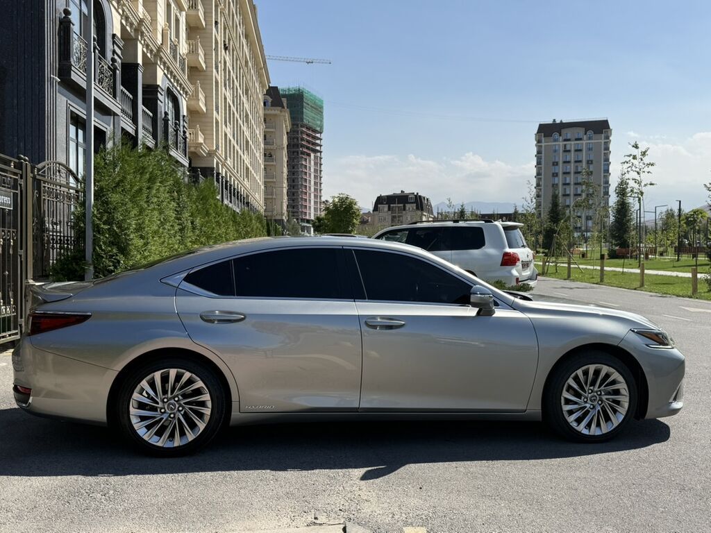 Lexus ES: 2020 г., 2.5 л, Вариатор, Гибрид, Седан: фото 7