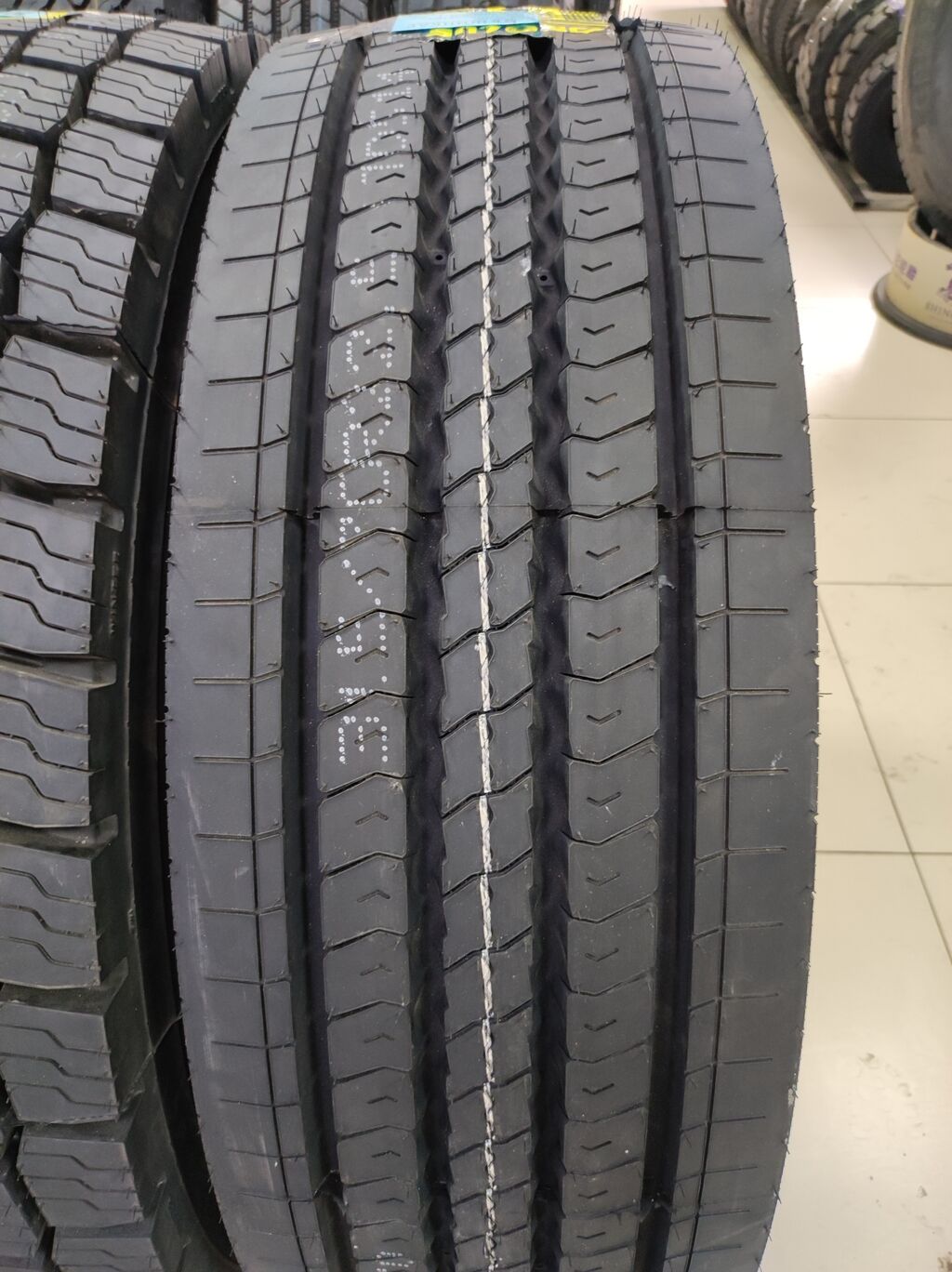 Шины на ведущую и рулевую ось Размер 315/70R22,5 18PR Заводы: Бото: фото 4