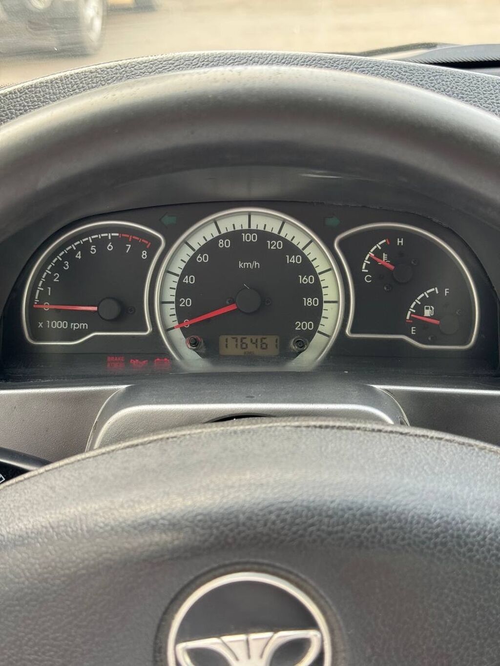 Daewoo Nexia: 2011 г., 1.5 л, Механика, Бензин, Седан: фото 2