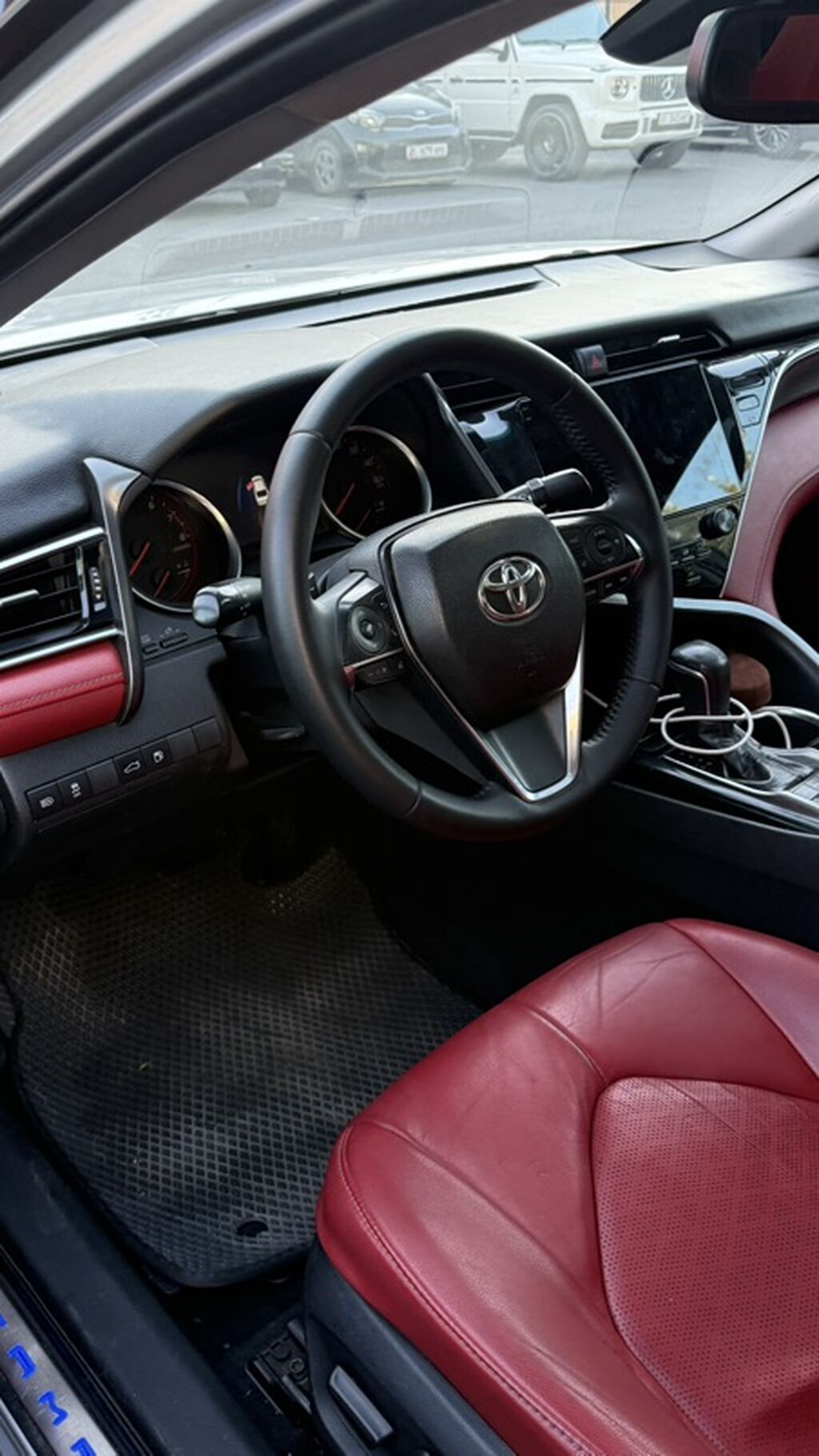 Toyota Camry: 2018 г., Автомат, Бензин, Седан: фото 4
