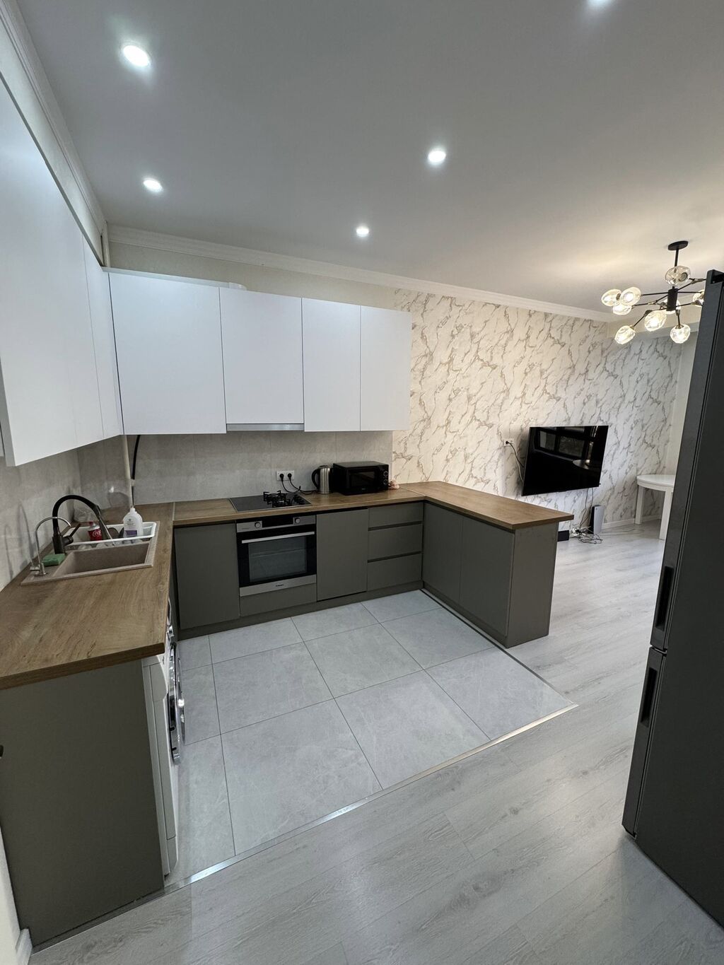 2 комнаты, 56 м², Ак-Кеме Элитка, 4 этаж, Свежий ремонт