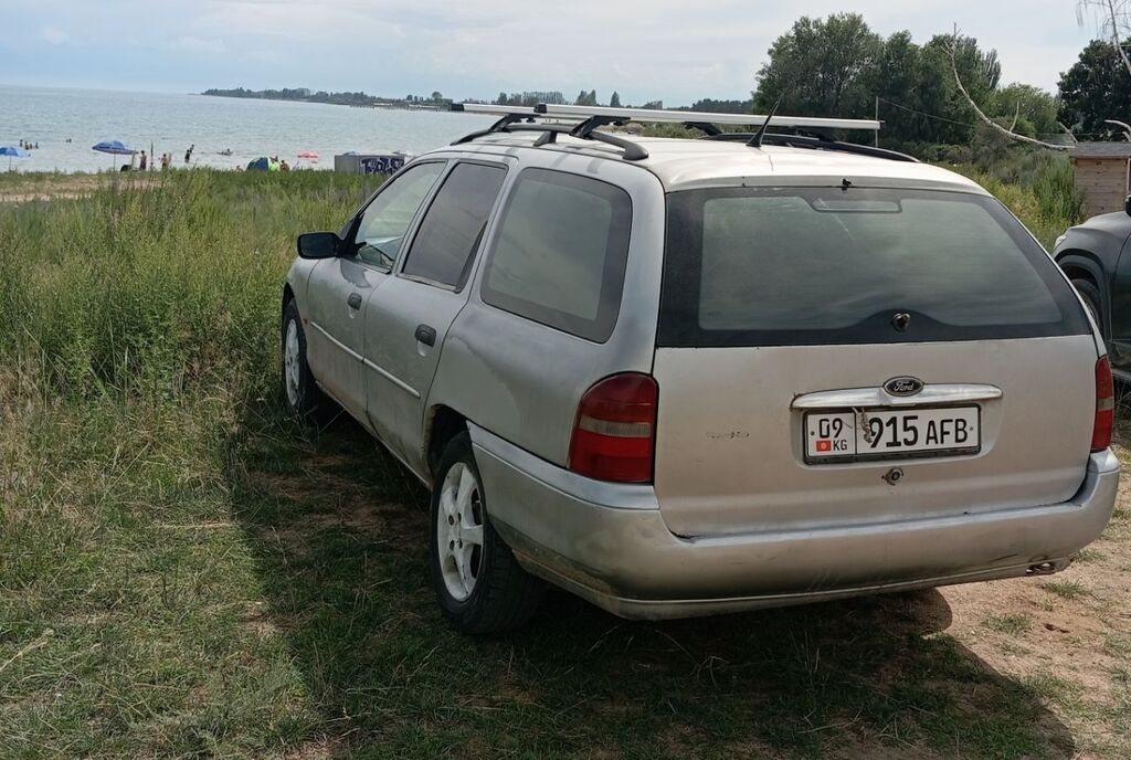 Ford Mondeo: 1999 г., 1.8 л, Механика, Бензин, Универсал: фото 4