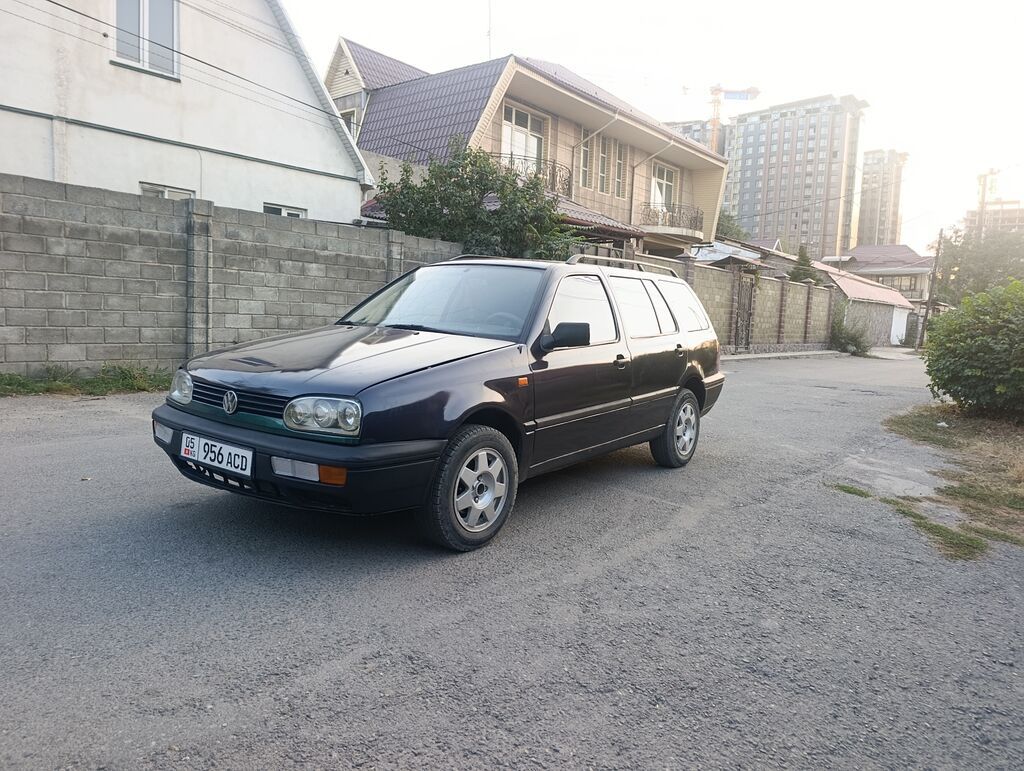 Volkswagen Golf Variant: 1994 г., 1.8 л, Механика, Бензин, Универсал: фото 2