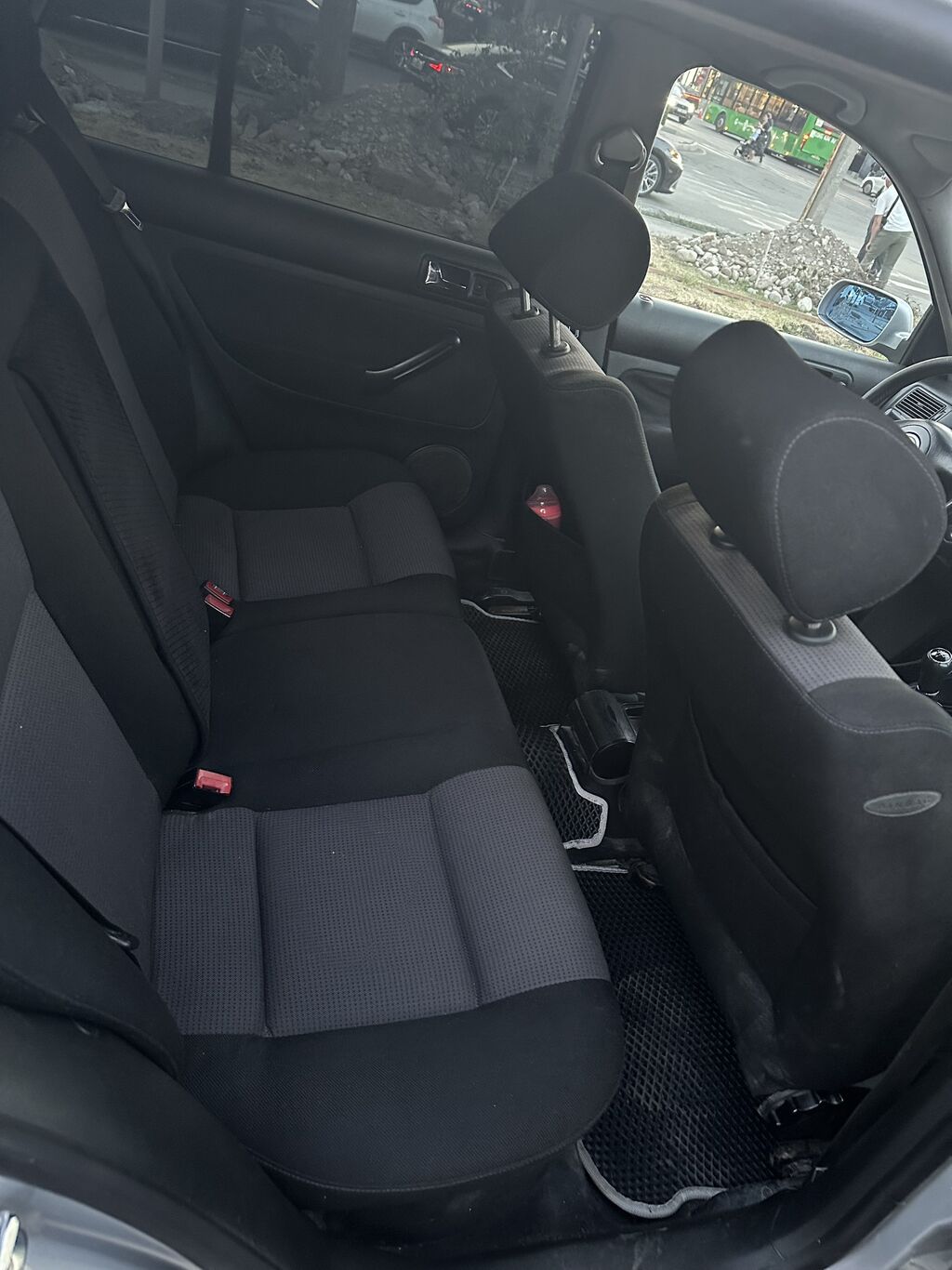 Volkswagen Golf: 2002 г., 1.6 л, Механика, Бензин, Хэтчбэк: фото 7