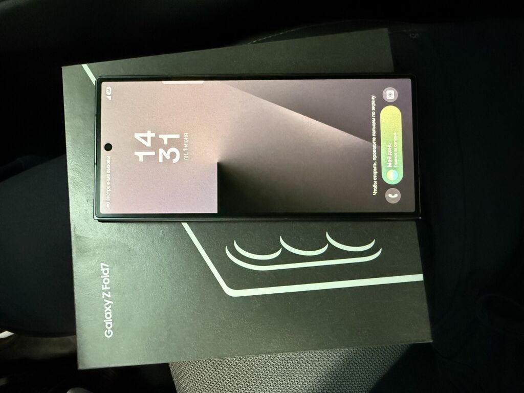 Samsung Galaxy Z Fold 7, Б/у, 256 ГБ, цвет - Черный, 1 SIM, 2 SIM, eSIM — фото 3